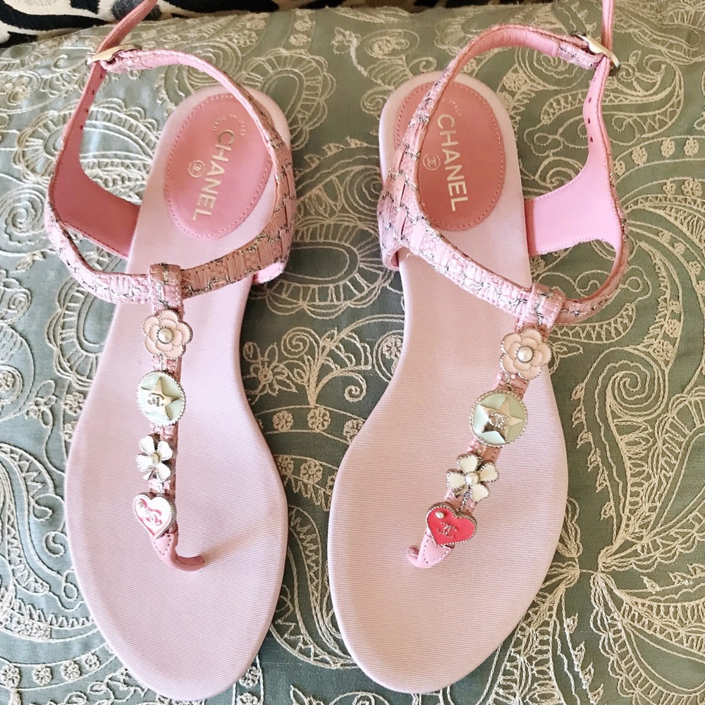 Chanel 2018 pink silver tweed thong